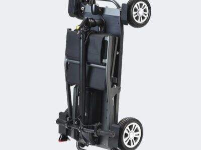 How to Choose a Travel Electric Wheelchairs: Essential Features for Travelers with Mobility Needs