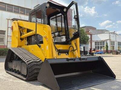 Compact Track Loader Weight Limits: Avoiding Overloading for Longevity