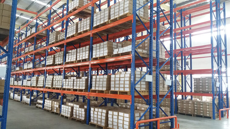 Lagerung im Fabriklager Hochleistungs-Selektivpalettenregalsystem aus Stahl Selektive industrielle Lagerregaldetails