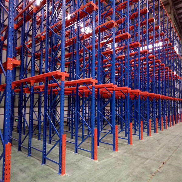 ปรับปรุงการดำเนินงานของคุณด้วยโซลูชัน Drive-In Racking