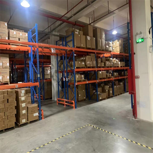 Tshawb nrhiav qhov Versatility ntawm Cantilever Pallet Racking