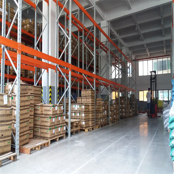 Qhov tseem ceeb ntawm kev nyab xeeb nyob rau hauv lub teeb lub luag hauj lwm Pallet Racking Installations