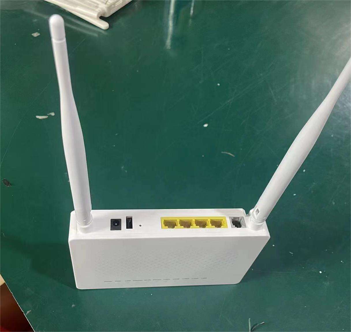 Подробности F477V2 EPON 2.4G 1GE 3FE WIFI