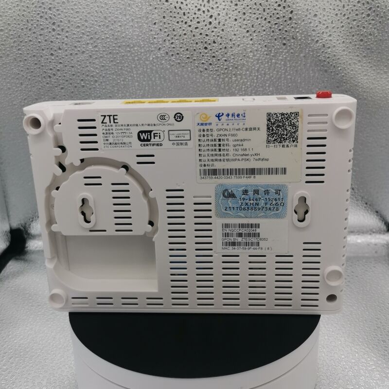 Detalles interiores de la antena F660V6 GPON ONU 2.4G 1GE 3FE