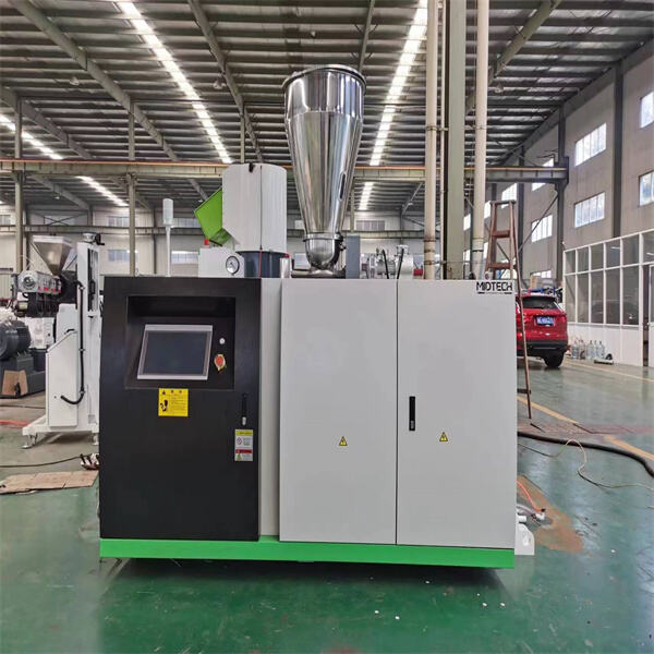 Passen Sie Ihre PVC-Ausgabe mit der vielseitigen Extrusionsmaschine an
