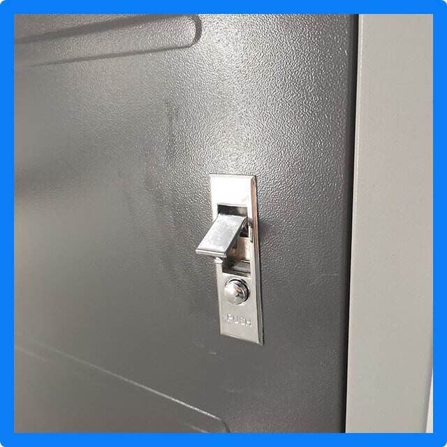 Space-saving solution for cutting paper with accuracy