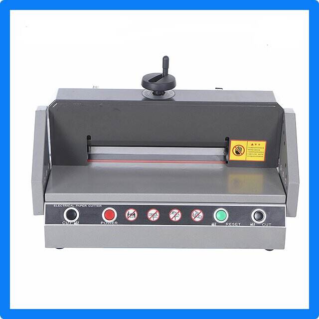 Easy and safe paper cutting with a cutter