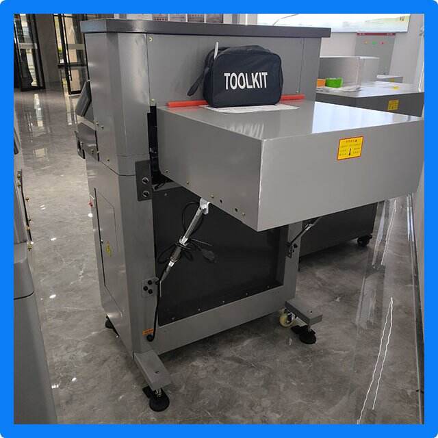 How automatic paper guillotines prioritize operator safety with advanced safety features.