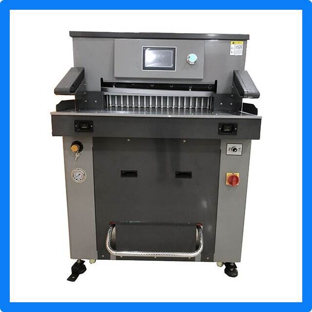 Stay safe while cutting with the reliable and sturdy design of the cutter guillotine.