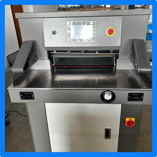 Achieve clean and straight cuts with an a4 paper cutter