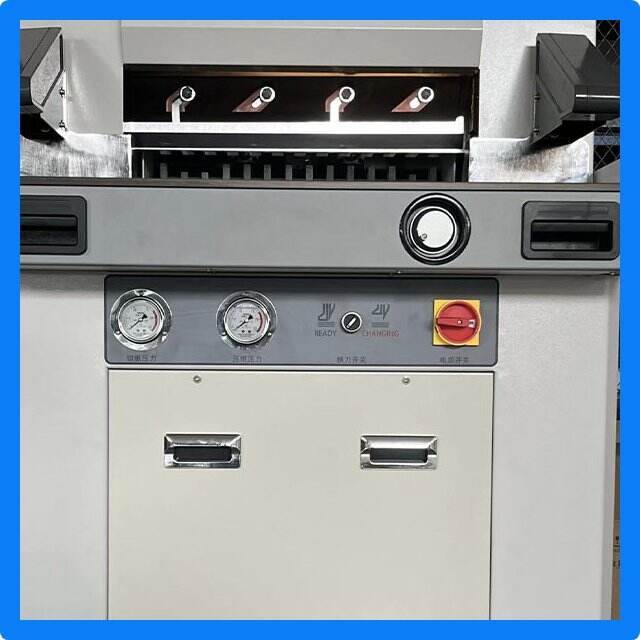 Discover the Benefits of Using an Industrial Paper Trimmer