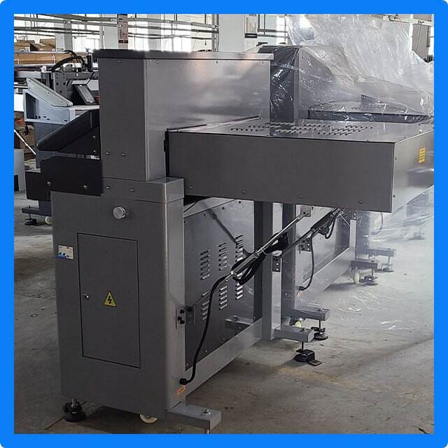 Say goodbye to jagged edges and uneven cuts with a reliable large paper trimmer