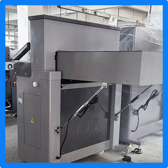 Professional Results Every Time with the Paper Guillotine Large