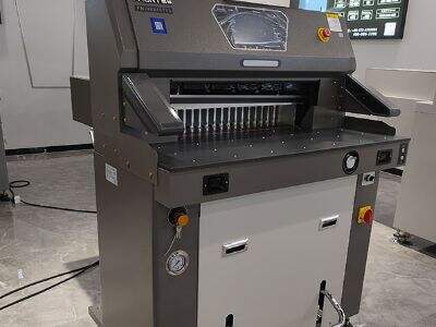 Paano Pumili ng Tamang Industrial Guillotine Cutter para sa Large Format na Papel