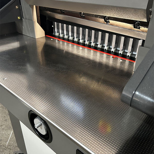 How Auto Guillotine Cutter Makes Your Cutting Operations Versatile and Fast?