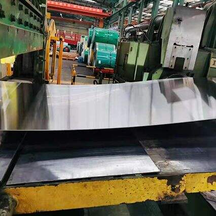 Stainless steel sheet flattening