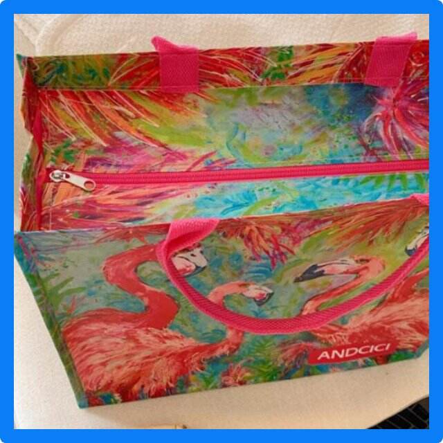 Advantages using custom logo canvas bags