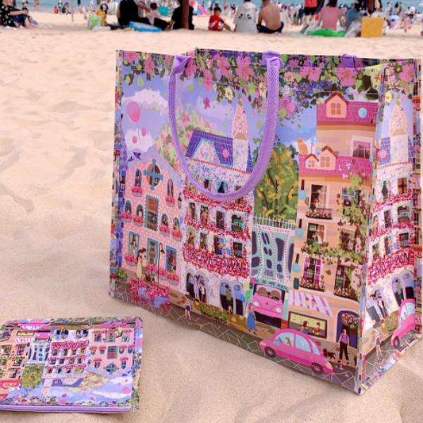 あらゆるニーズに対応するスタイリッシュで多用途なコットントートバッグ