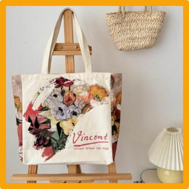 Canvas tote bag with zipper for eco-friendly and sustainable shopping