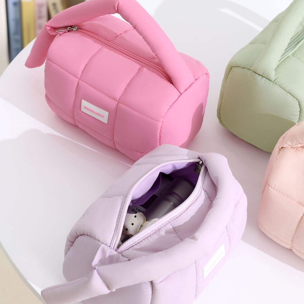 Where to find high-quality quilted makeup bags at competitive prices