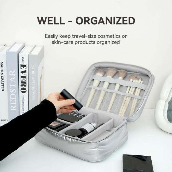 A good and durable cosmetic bag