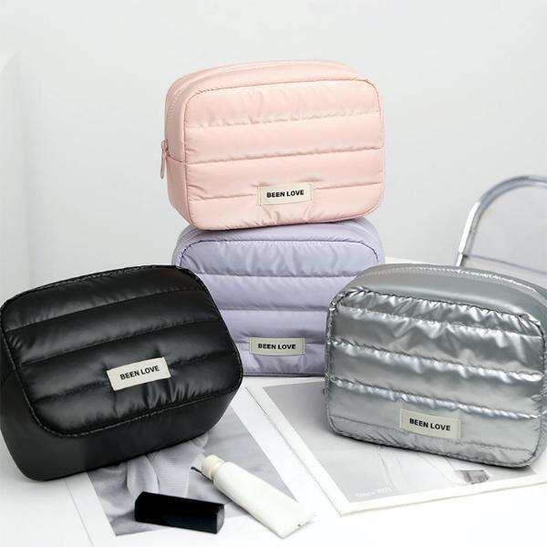 trendy travel makeup pouch designs