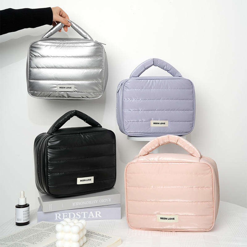 Top hot search queries about quilted makeup pouches