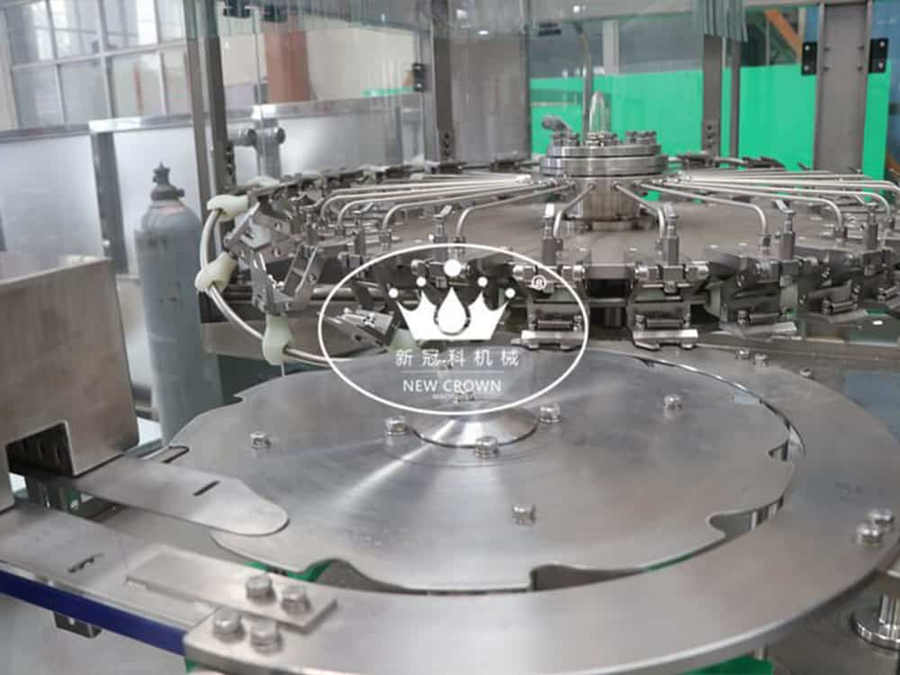 High Speed Can Filling Machine for Beverage Production Efficiency