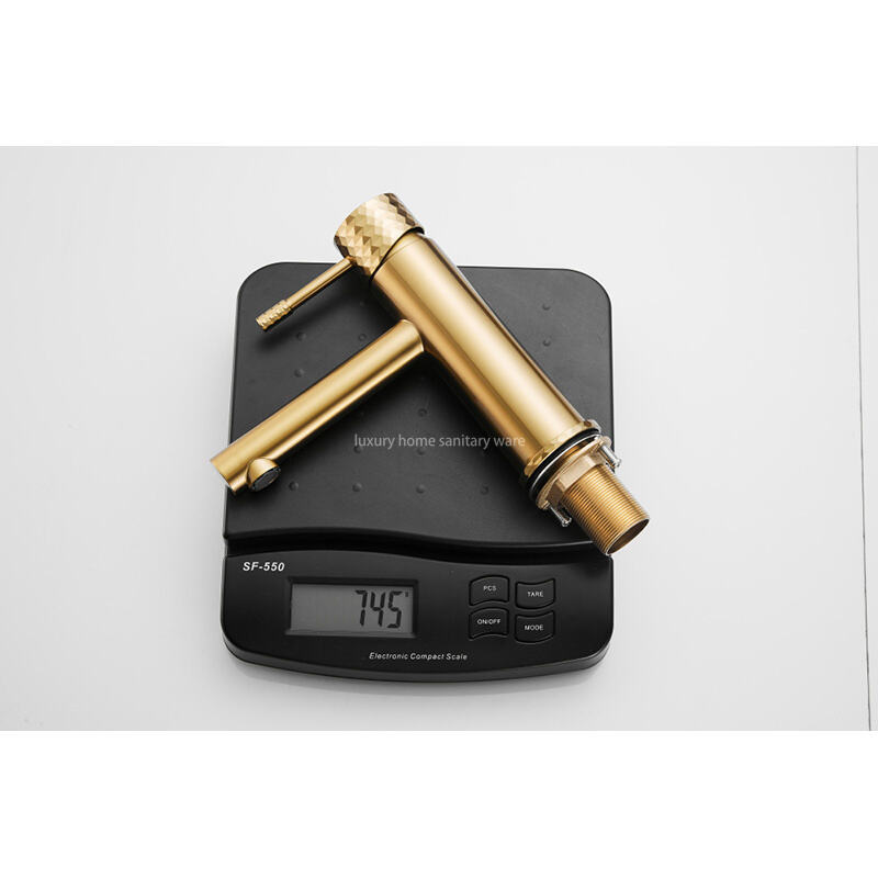 Hot Luxury Home New Bathroom Bidet Faucet Basin Short Straight Mouth-carved Handle-brushed Gold supplier