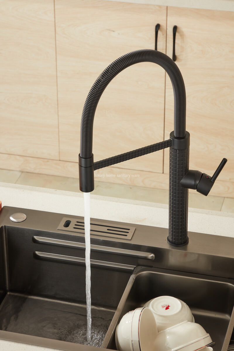 Factory Direct New Design Kitchen Faucet Corrugated Dense Spring Kitchen Faucet-black Kitchen Faucet factory