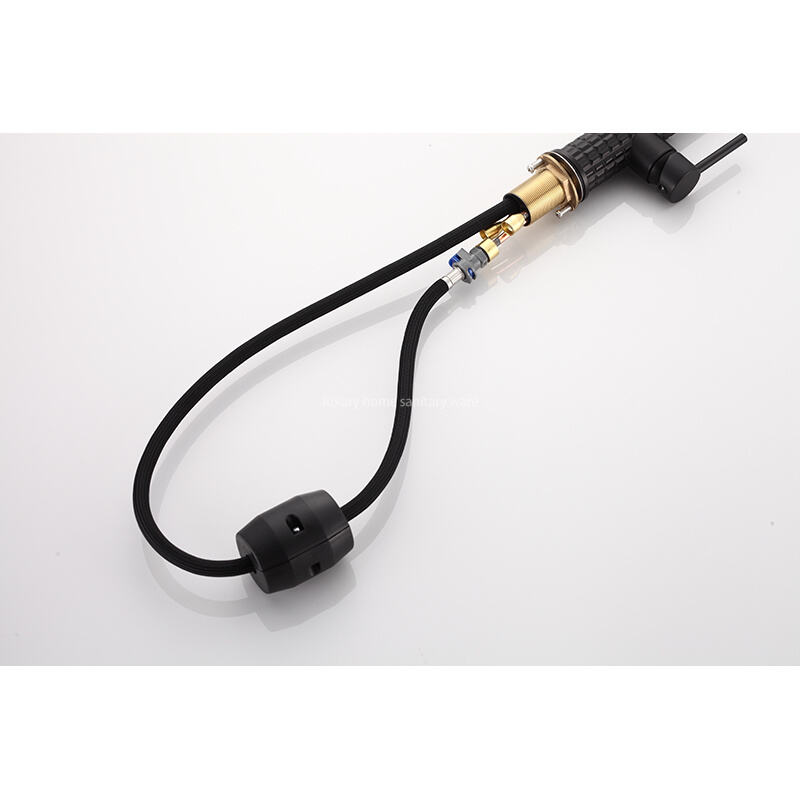 Factory Straight Hair High Quality Modern Single Handle Matte Black Kitchen Sink Faucet Simple Drop-down Sprayer. details