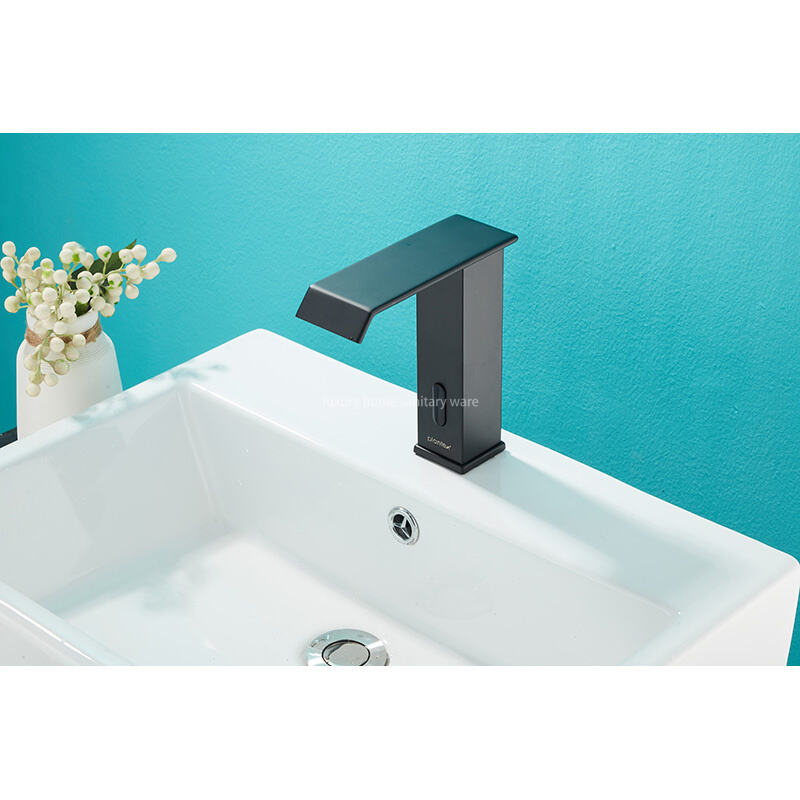 Hot-selling Modern Luxury Single Lever Nozzle Faucet Induction Quartet Short-black Non-touch Induction Faucet manufacture
