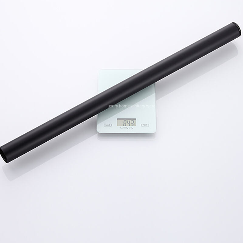 Factory Direct Sale Luxury Black Freestanding Bathtub Shower Mixer Floor Stand Bathtub Faucet Set Bathroom Faucet supplier