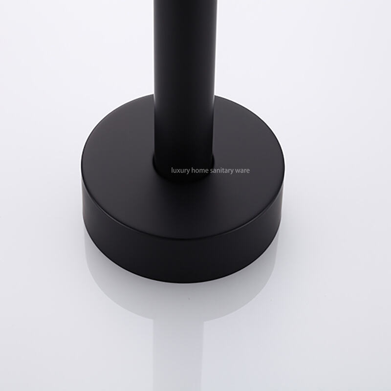 Factory Direct Sale Luxury Black Freestanding Bathtub Shower Mixer Floor Stand Bathtub Faucet Set Bathroom Faucet supplier