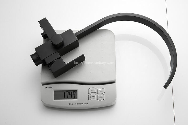 High-quality Independent 360 Rotating Bathtub Floor Faucet-black square Flat Elbow Landing factory