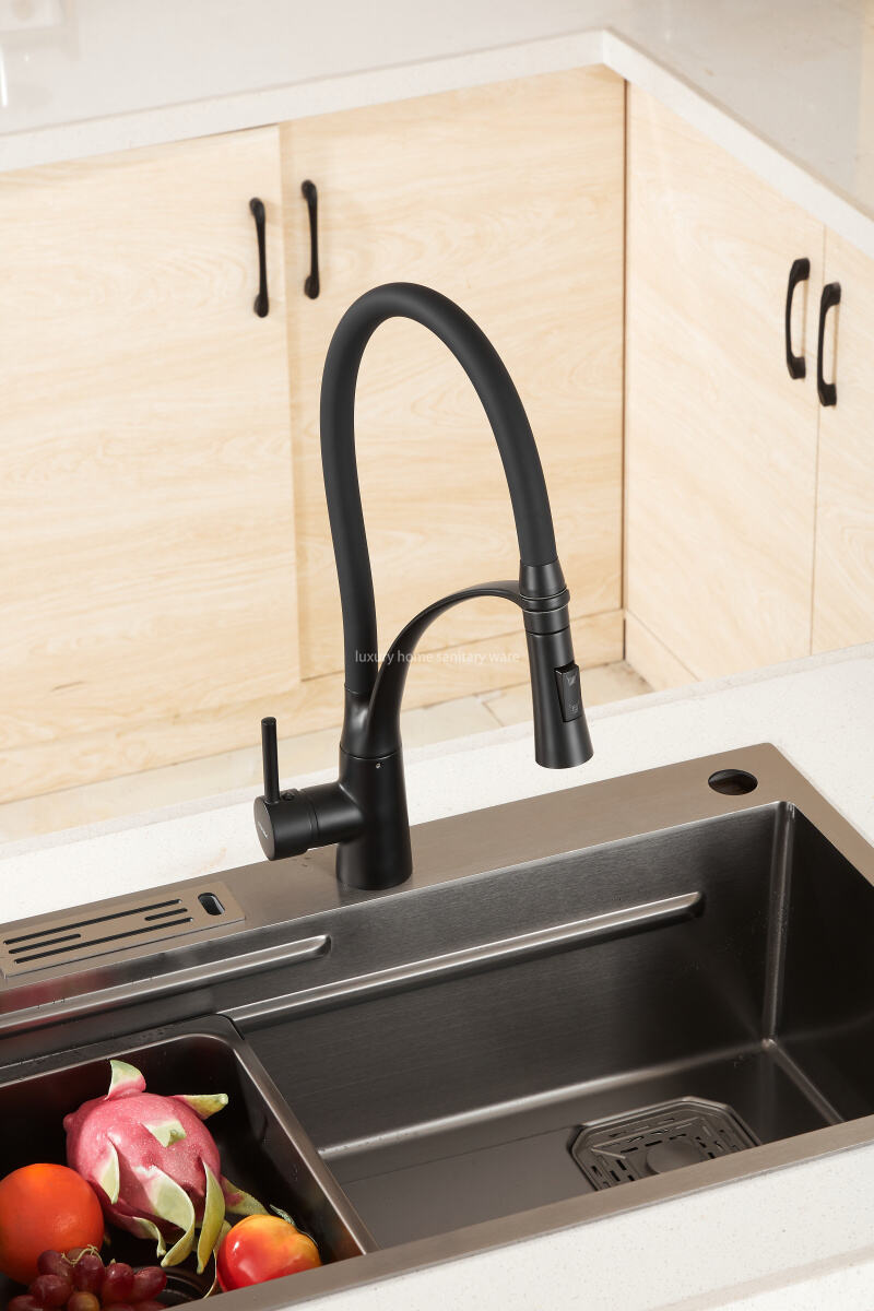 Best-selling Modern Simple Leather Tube Tee-black Kitchen Faucet Pull Mixer Sink Faucet Single Handle Deck Installation Ceramics manufacture