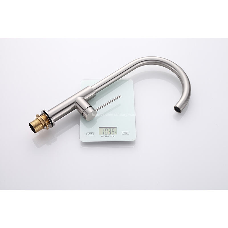 Modern Simple Kitchen Sink Faucet Household Hot and Cold Multifunctional Telescopic Rotary Pull Faucet manufacture