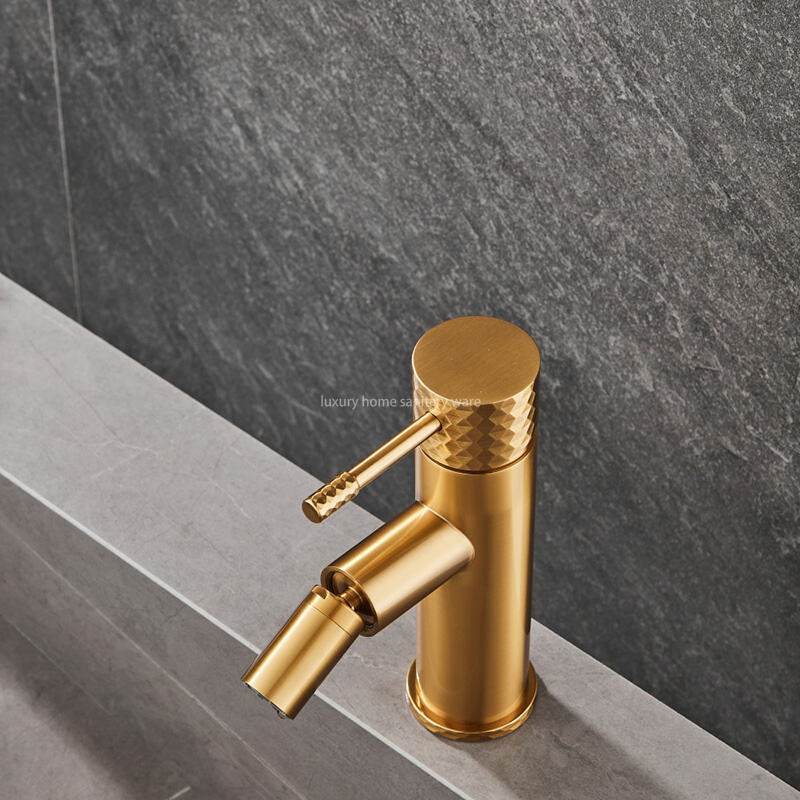 Luxury Home New Basin Washbasin Long Mouth-carved Handle-brushed Gold Bathroom Bidet Faucet Table supplier