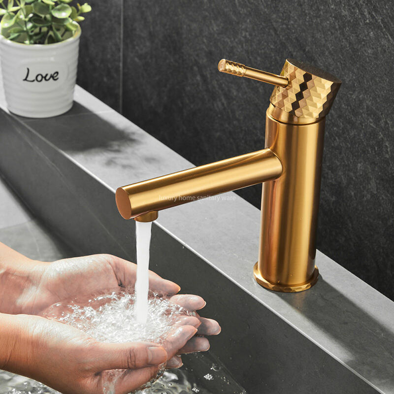 Hot Luxury Home New Bathroom Bidet Faucet Basin Short Straight Mouth-carved Handle-brushed Gold manufacture