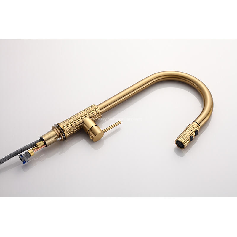 Modern Style Kitchen Faucet, Single Handle High Quality Kitchen Sink Faucet with Pull-down Sprayer supplier