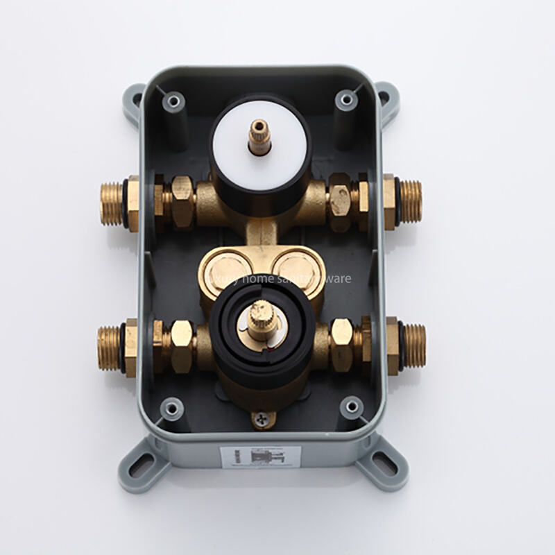 Concealed Built-in Shower Shower Set Round Thick Top Spray Built-in Hotel Bathroom Black Shower Set manufacture