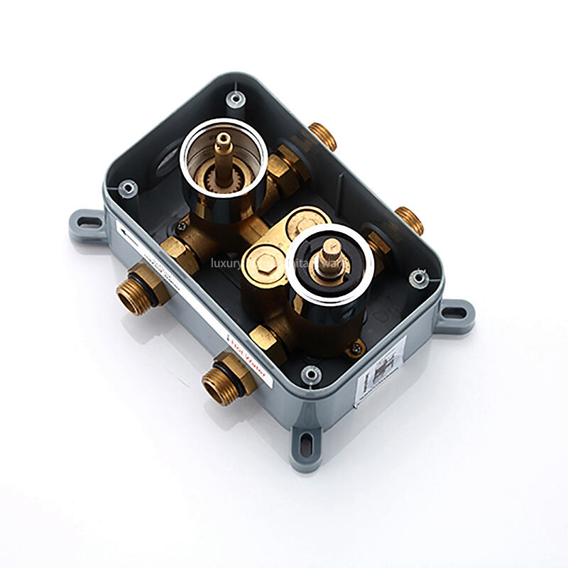 High Quality Concealed Shower Set Wall Mounted Shower Faucet Thermostatic Square Shower System Rain Waterfall details