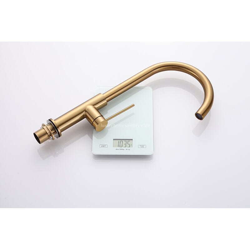 Modern Simple Kitchen Sink Faucet Household Hot and Cold Multifunctional Telescopic Rotary Pull Faucet manufacture