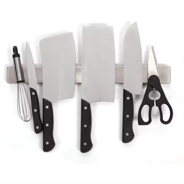 Say goodbye to cluttered drawers with a magnetic wall knife holder