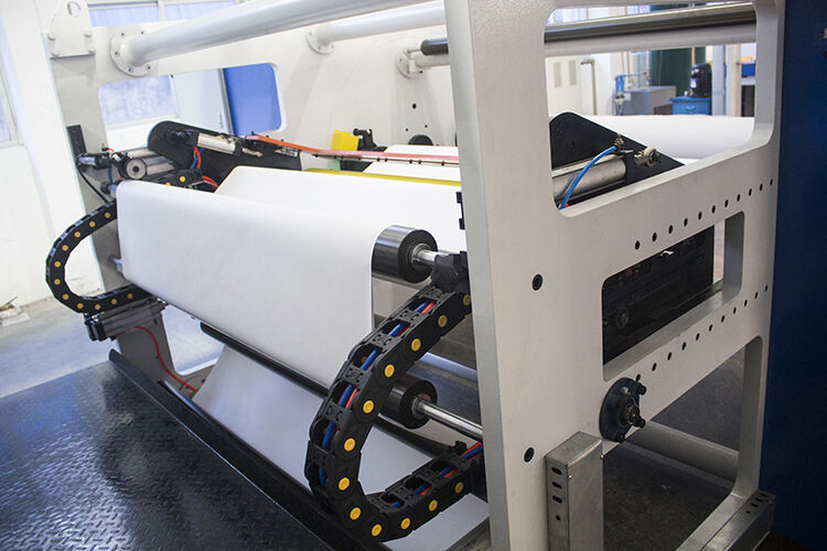 Custom Size Blank Continuous High Gloss Matt Synthetic Adhesive Paper Inkjet Label Roll 102mm 216mm Inkjet Sticker manufacture