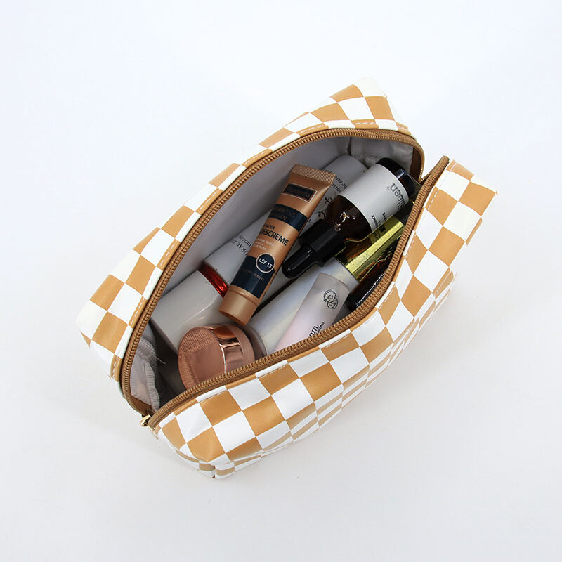 New Chess Pattern Makeup Bag Custom PU Cosmetic Bag Waterproof Travel Toiletry Bag factory