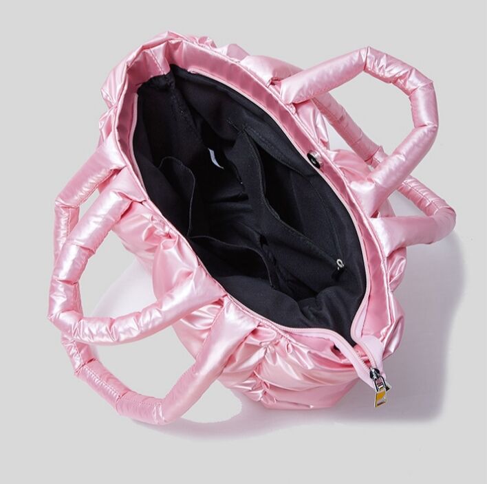 New Fashion Large Capacity Women's Fashion All-match Cross Body Bag Travel Shoulder Hand Puffy Tote Bag factory