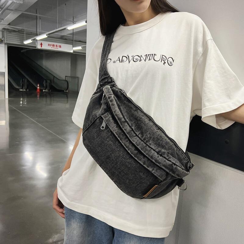 Wholesale Denim Sling Bag Fanny Pack Women's Washed Jeans Bum Bag Fashion Design Denim Crossbody Bag Purse supplier