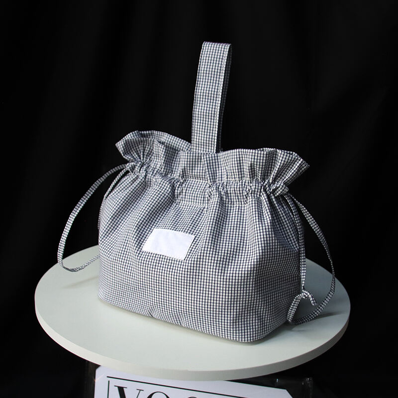 Factory Wholesale French Romantic Floral Basket Bag Skincare Pouches Custom Logo Printing Fashion Style Cotton Material Zipper manufacture