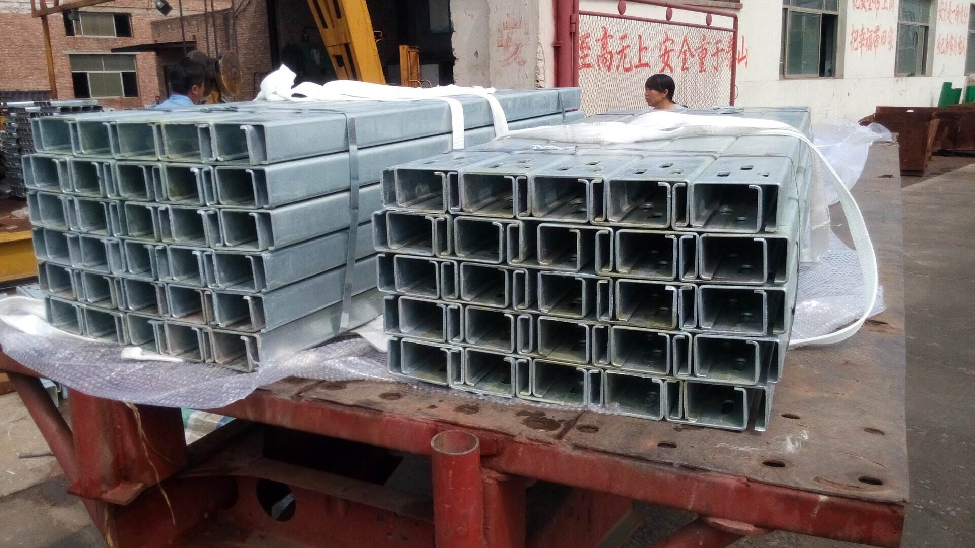 Highway guardrail beam and accessories supplier